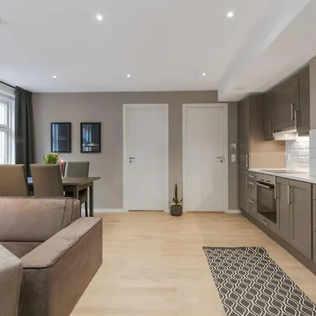 Forenom Serviced Opera Appartement *