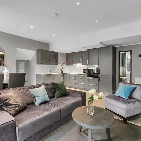 Forenom Serviced Opera Apartment